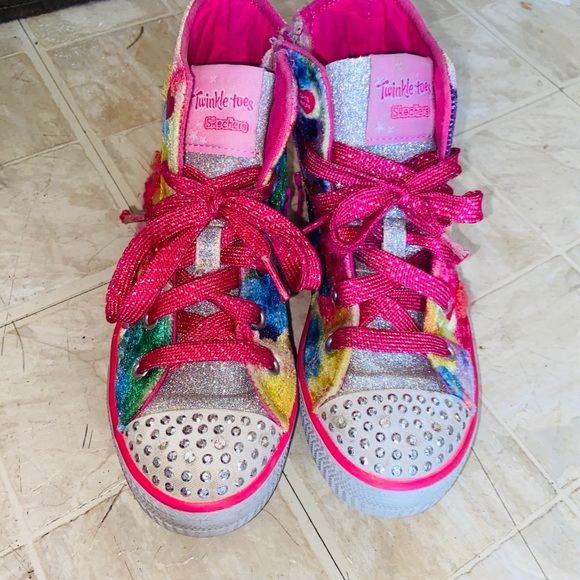 Girls twinkle toes velour sneakers - Picture 2 of 2